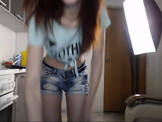 smile_cute_fox is 19 year old cute webcam girl