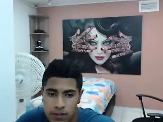 santiago_huntt is 21 year old webcam boy