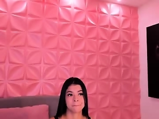 andrea_torres_ is 22 year old latino webcam girl