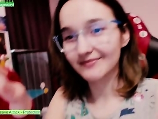 frogessjay is 99 year old beautiful asian webcam girl