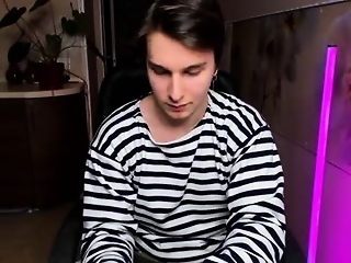 vincent__strong is 21 year old webcam boy