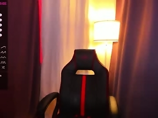 benty_bunny is 22 year old shy webcam girl