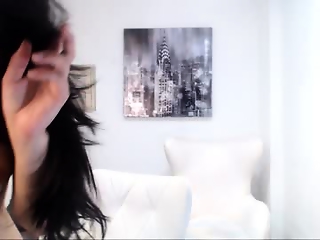 marianasilva__ is 19 year old latino webcam girl