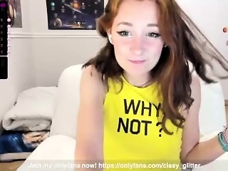 cissy_glitter is 19 year old webcam girl