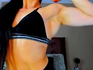 khloe_rossich is  year old webcam girl