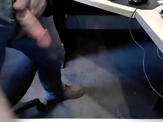 deepstrokes25 is 30 year old webcam boy