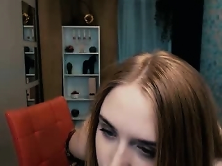 linda_roxy is 20 year old webcam girl