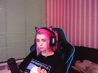 toriayun0 is 18 year old webcam girl