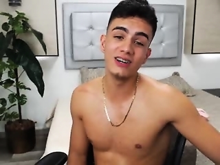 noha_miler is  year old webcam boy