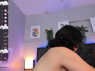 hay1_ is 18 year old latino webcam girl