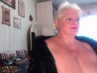 jane_beech is 52 year old webcam girl