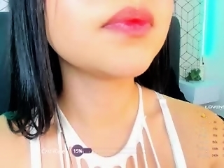 hanna__becker is 20 year old webcam girl