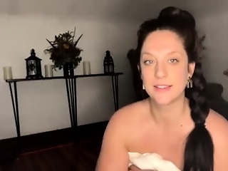 vanessarose24 is  year old webcam girl