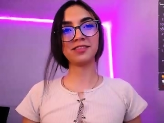 naath_ is 19 year old latino webcam girl