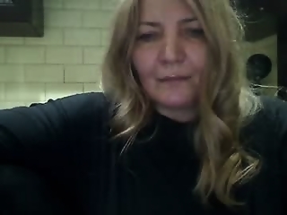 heyheygrey is  year old naughty webcam girl