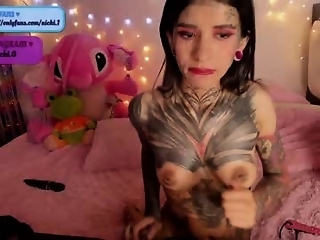 nicki_1 is 19 year old fetish webcam girl