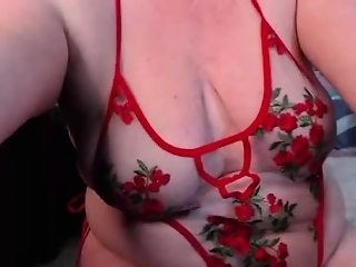 isabela_rossse1 is 27 year old sweet bbw webcam girl