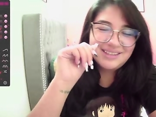 littleprety6969 is 19 year old sexy latino webcam girl