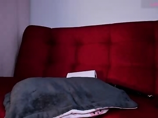 petitemuse is 99 year old webcam girl