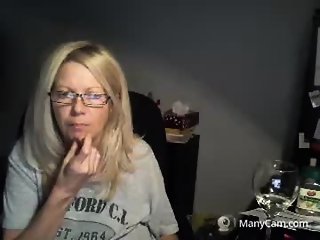 1xtrahornyone is 50 year old horny webcam girl