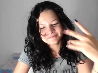 cristal_lila is 18 year old webcam girl