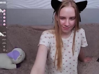 sweet__michelle is 18 year old sweet webcam girl