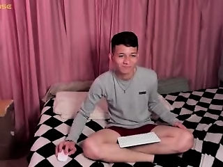 bryam_hot is 22 year old webcam boy