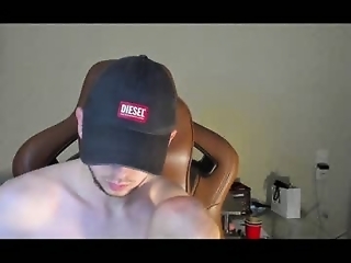 daimon_hall is 19 year old webcam boy