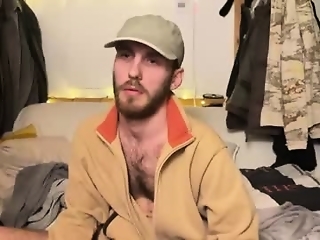 leonvampire is 27 year old webcam boy