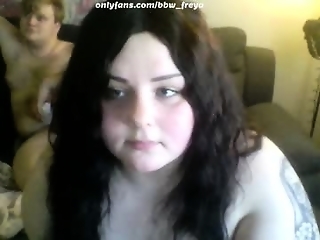 bbwbabe_freya is 23 year old sexy bbw webcam couple