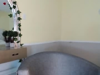 aitanarus is  year old webcam girl