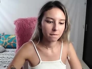 anny_lust is 18 year old cute webcam girl