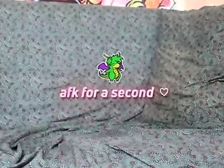 lazynut is 23 year old cute asian webcam girl