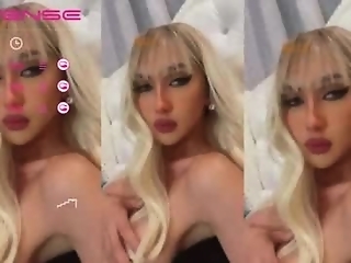 godisawomanxx is 29 year old fetish webcam shemale