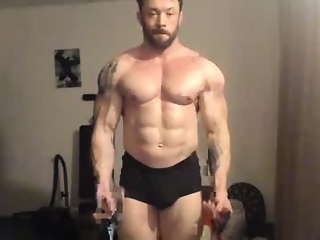 stevebulkzor is 37 year old gay webcam boy