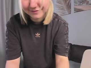 _dewpoint_ is 18 year old shy webcam girl