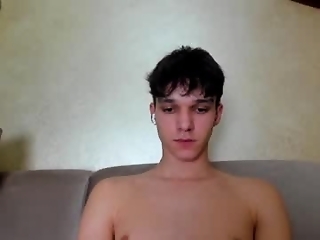 james_friends is 18 year old webcam boy