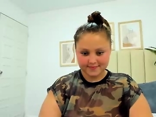 yuli_cardona_ is 18 year old naughty webcam girl