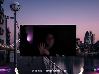 goooooooose is 34 year old webcam girl