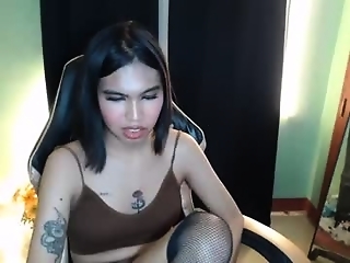 tgirl_luna69 is  year old sexy asian webcam shemale