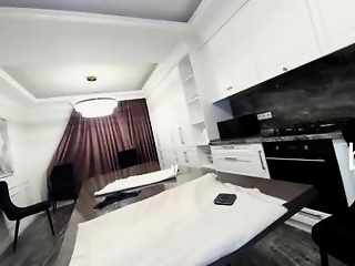 ehotlovea is  year old webcam girl