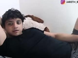 jareth_brunet is 21 year old gay latino webcam boy