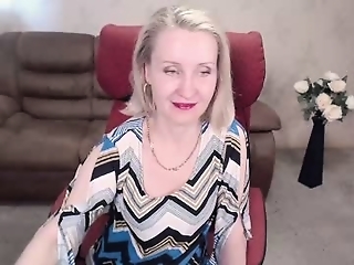 anastasiagate is 43 year old webcam girl