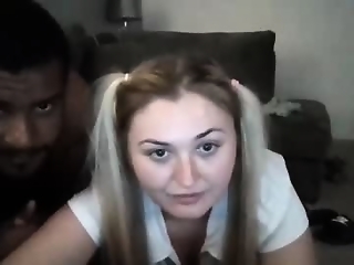 bigbattyblondexo is  year old couple