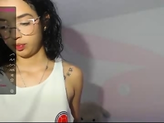 raquelle_sweet is  year old sweet webcam girl