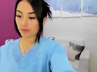 sulmatevans_ is 26 year old fetish webcam girl