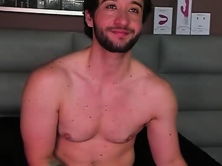 vann_helsing is 31 year old webcam boy