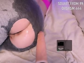 alissaaasex is  year old webcam girl