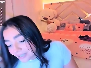 stefanycifuentes is 22 year old asian webcam girl