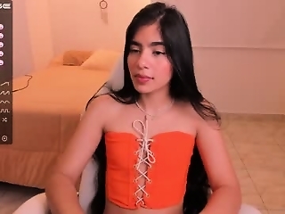 artemia_ is 20 year old latino webcam girl